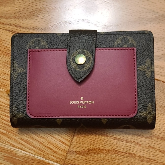 Louis vuitton Juliette Wallet in Monogram - Picture 2 of 5